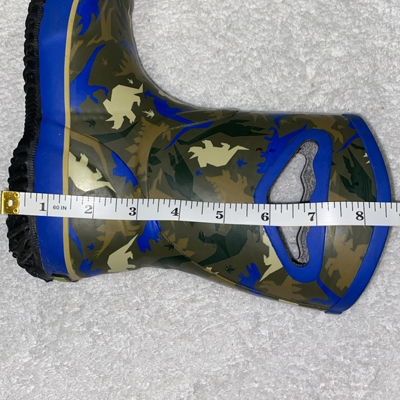 MCIKCC dinosaur Rain Boots, Anti Slip Rubber Waterproof pull one size 2 - Picture 4 of 8